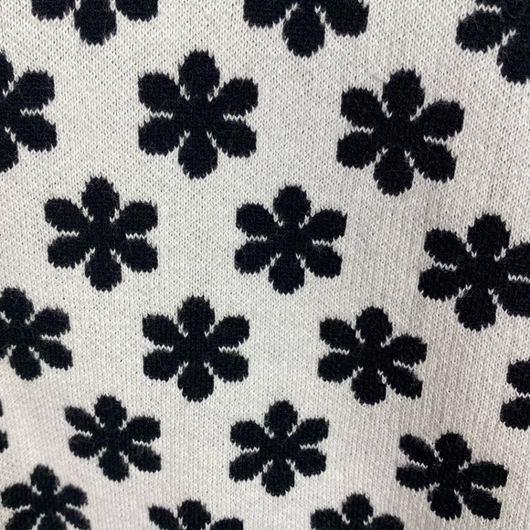 J Crew Caryn Cardigan Black Whits Floral Size Small - Picture 4 of 7